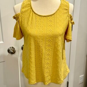 W5 Gold Cropped Ruffled Blouse